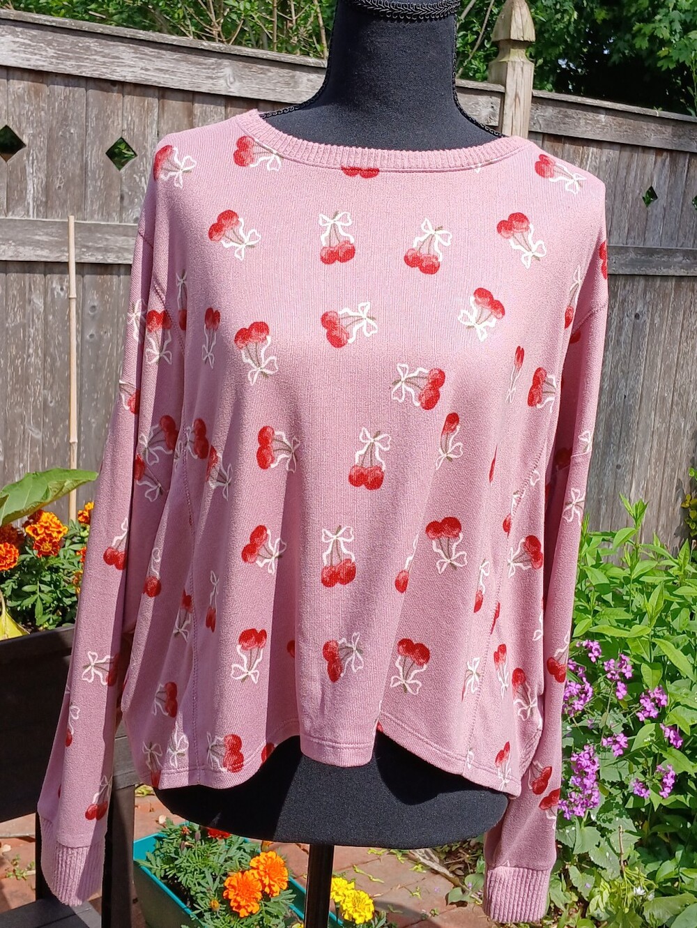 Lucky Brand Mauve Sweater With Back Detail And Cherry Motif Sz M